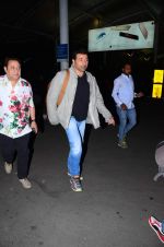 Sunny Deol snapped at airport on 31st Dec 2015